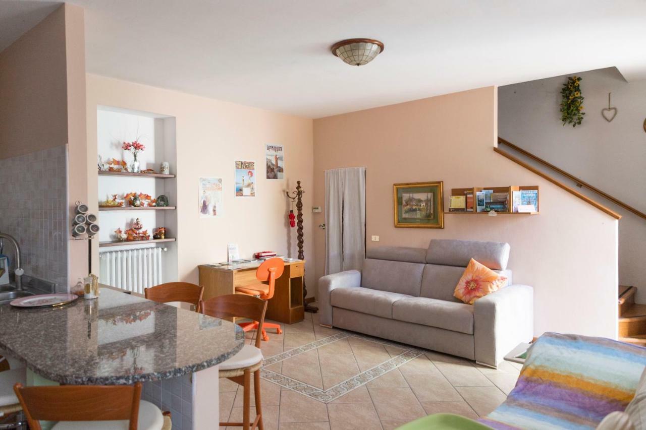 La Casa Di Cristina Apartman Arona Kültér fotó